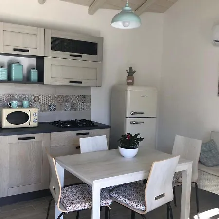 公寓 Domus Deiana 圣乔瓦尼-苏埃尔朱