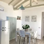 Domus Deiana Apartment *