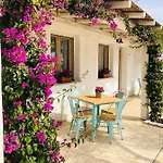 Domus Deiana Apartment San Giovanni Suèrgiu