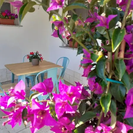 Apartman Domus Deiana San Giovanni Suèrgiu